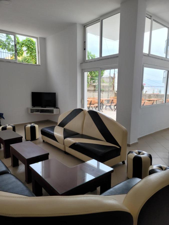 Hostel K13 Σαράντα Εξωτερικό φωτογραφία