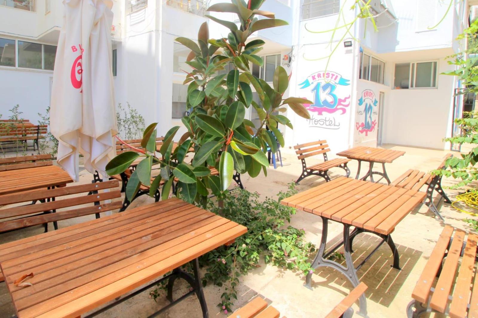 Hostel K13 Σαράντα Εξωτερικό φωτογραφία